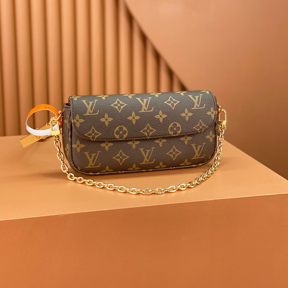 LV Wallet On Chain Ivy