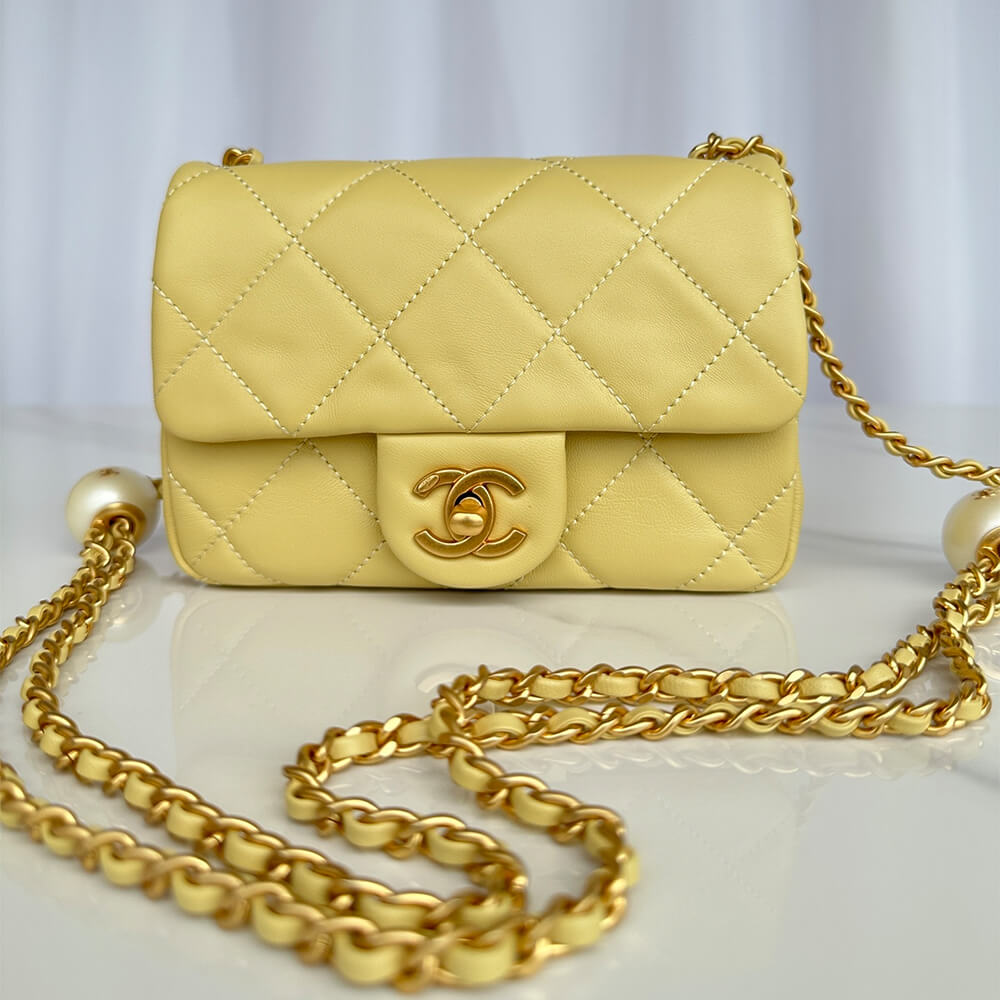 Chanel MINI FLAP BAG 