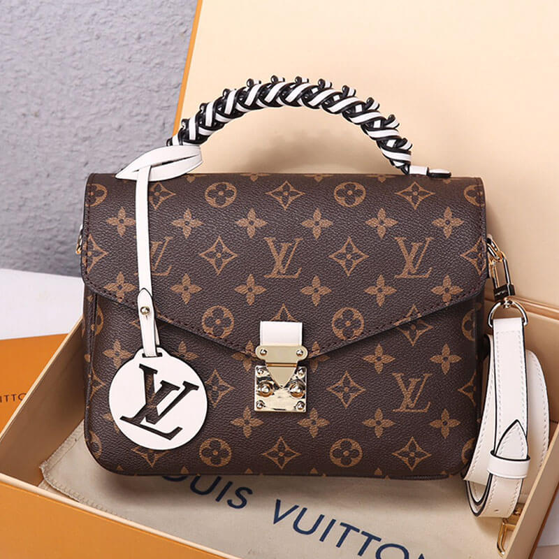 LV Pochette Metis Handbag 