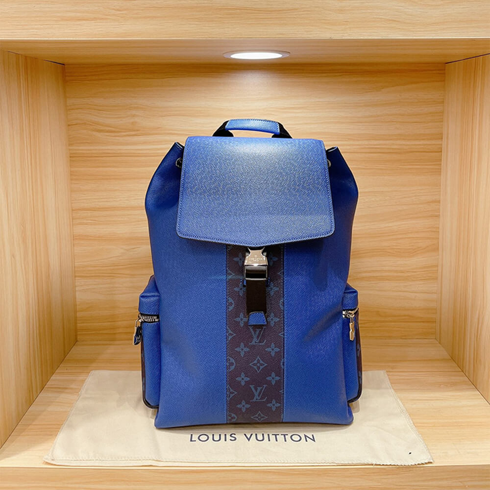 l**is V*t*n outdoor backpack