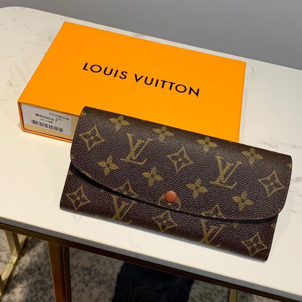 l**is V*t*n emilie wallet