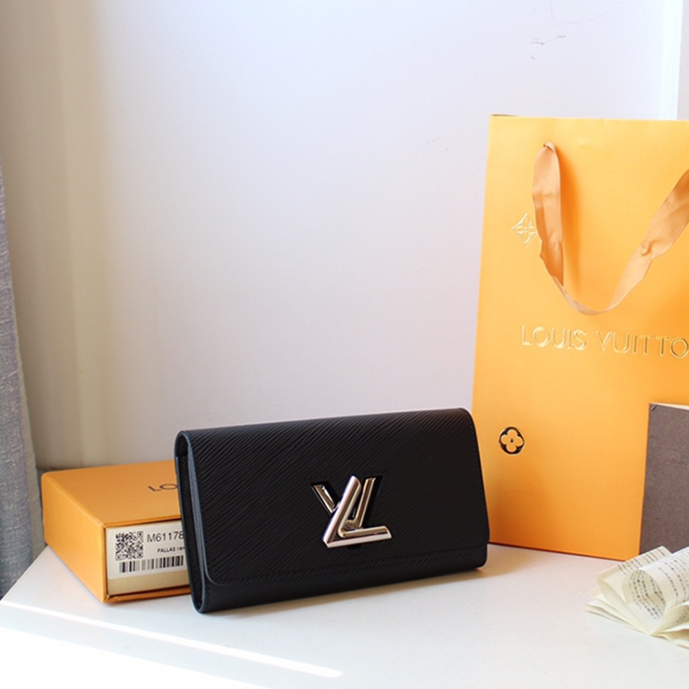 Louis Vuitton TWIST WALLET 