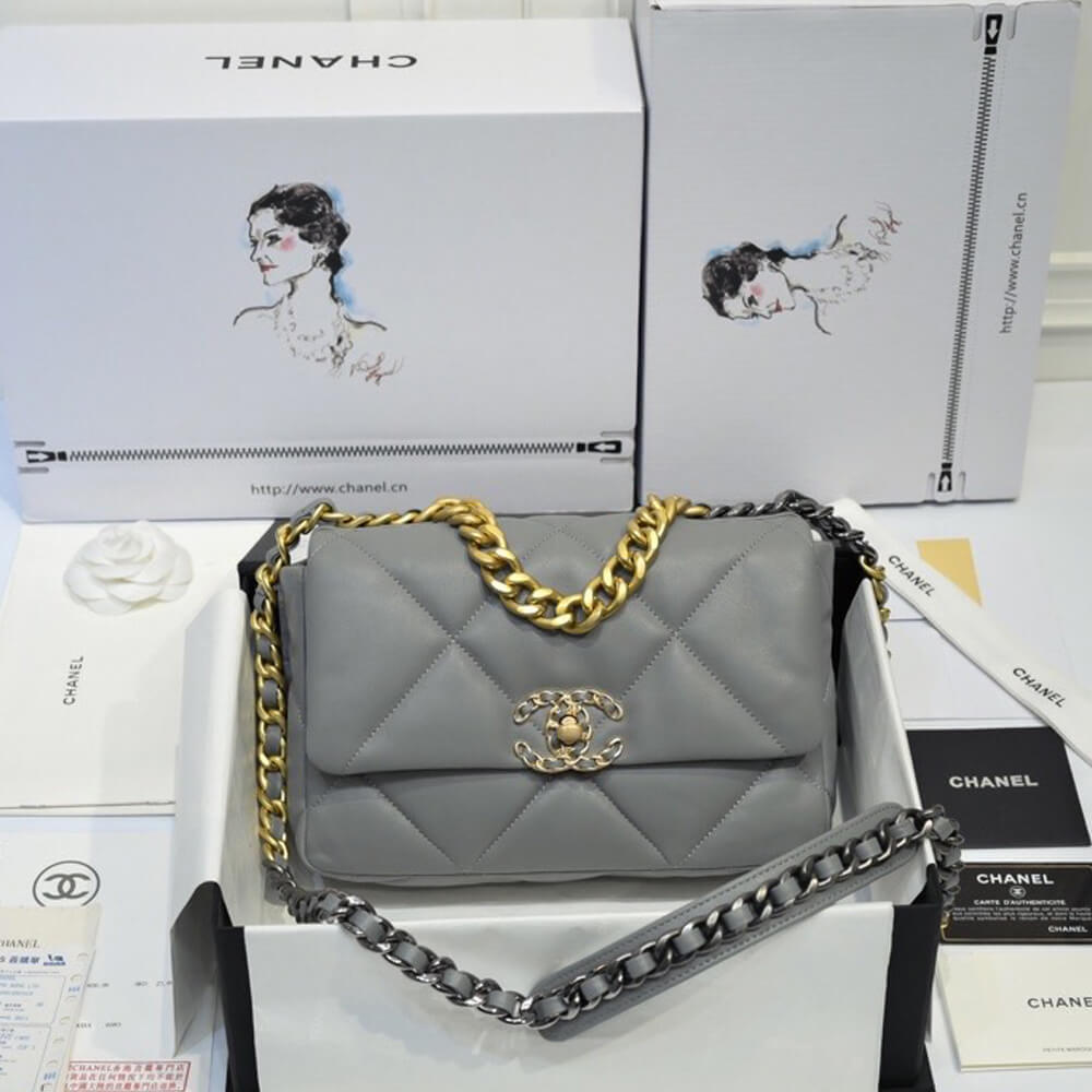 CHANEL 19 HANDBAG 