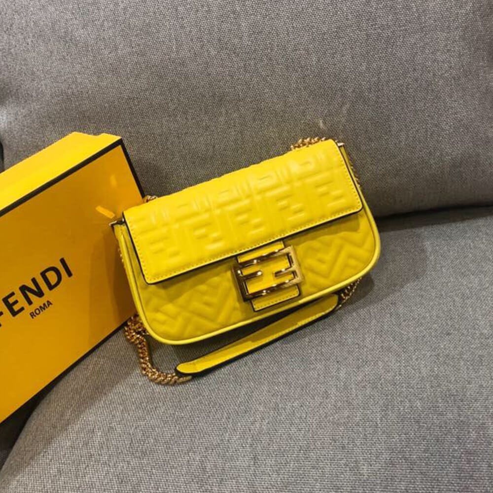 Fendi Baguette Chain Midi 