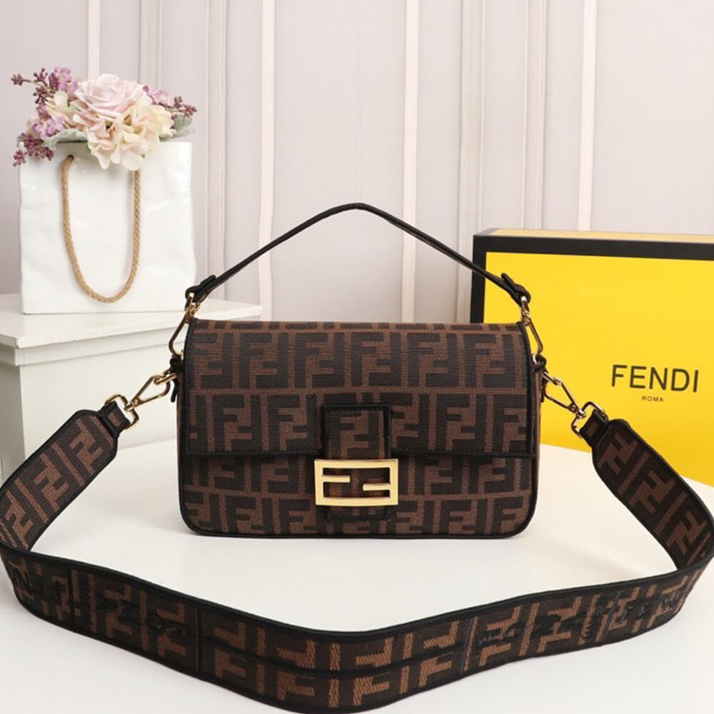 Fendi Baguette 