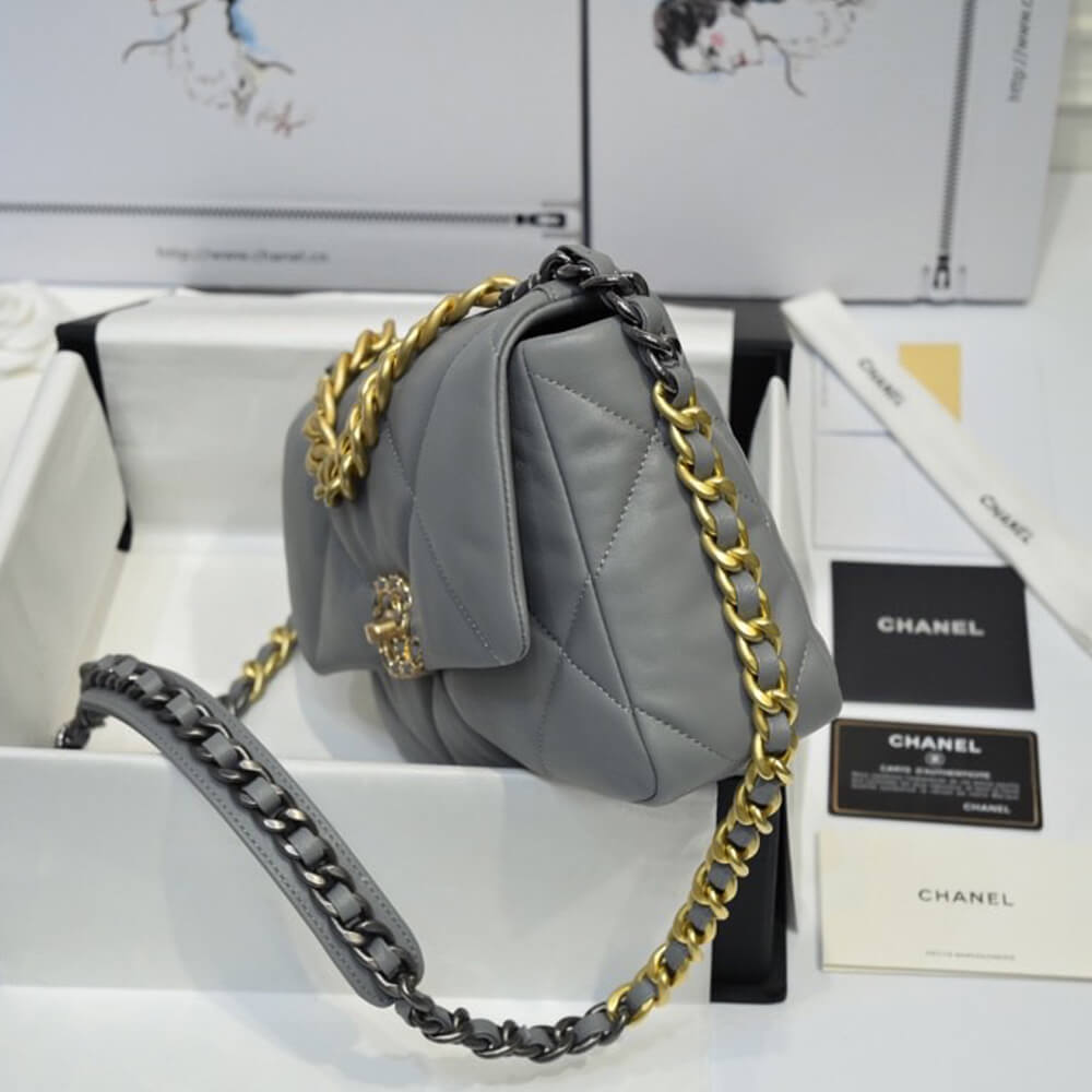 CHANEL 19 HANDBAG 