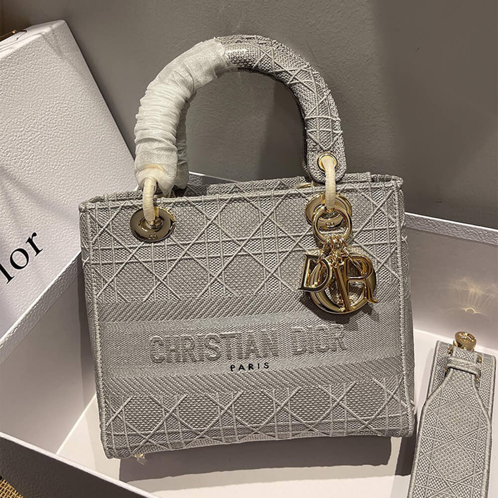 DIOR MEDIUM LADY D-LITE BAG 