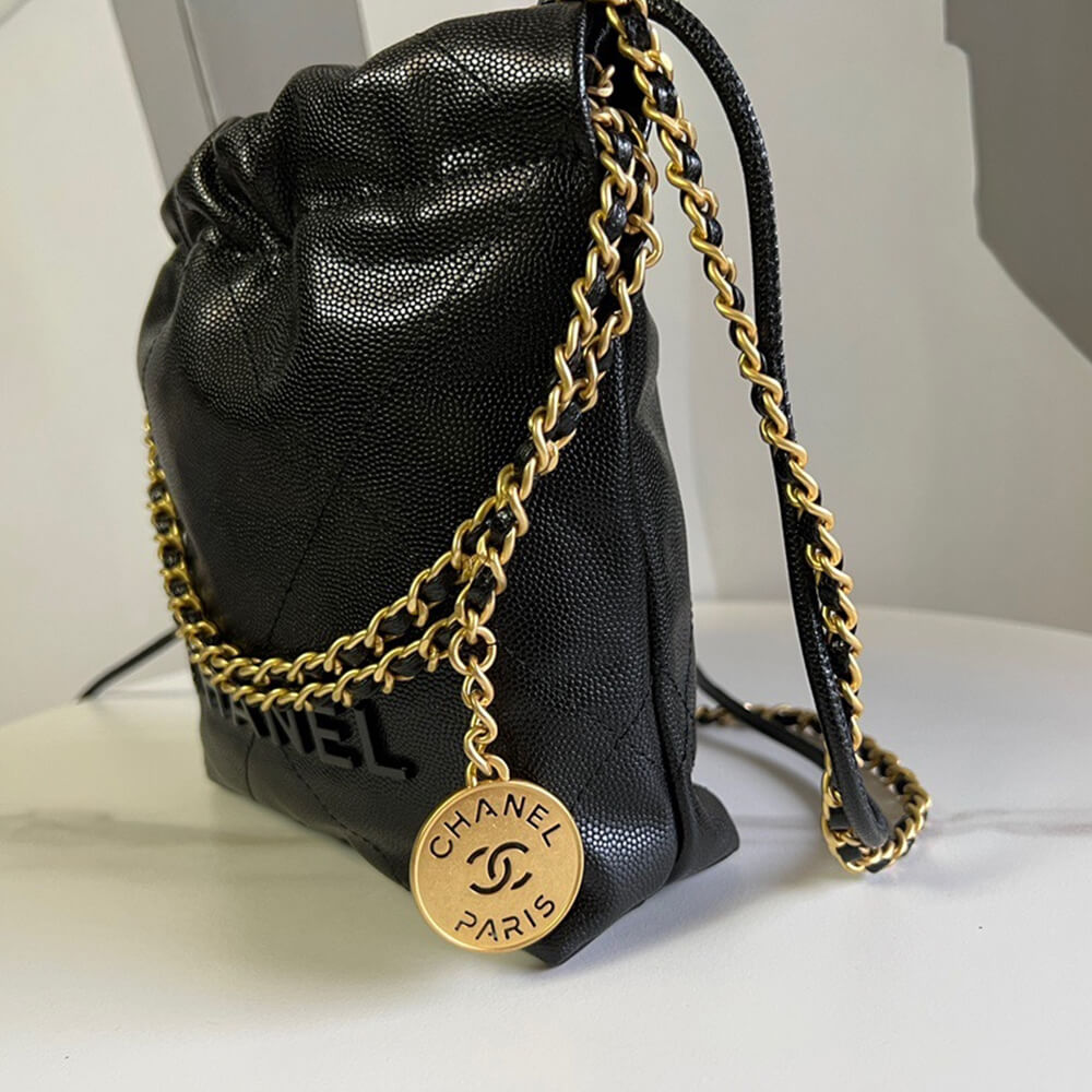 CHANEL 22 MINI HANDBAG 