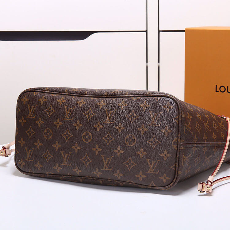 LV Neverfull MM Tote 