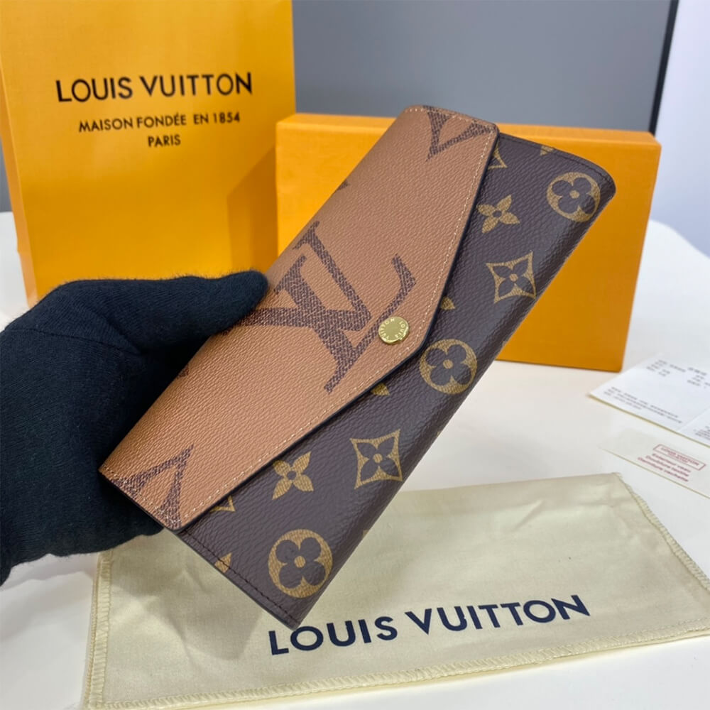 Louis Vuitton Sarah Wallet 