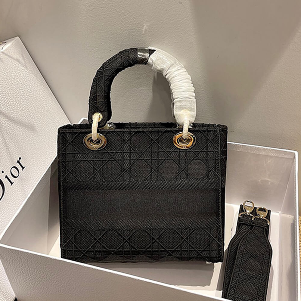 DIOR MEDIUM LADY D-LITE BAG 