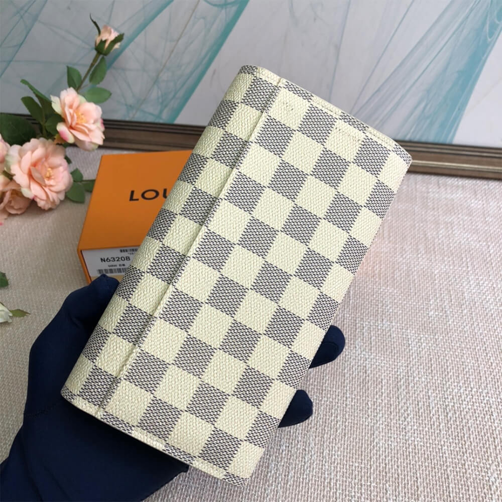 Louis Vuitton Sarah Wallet 