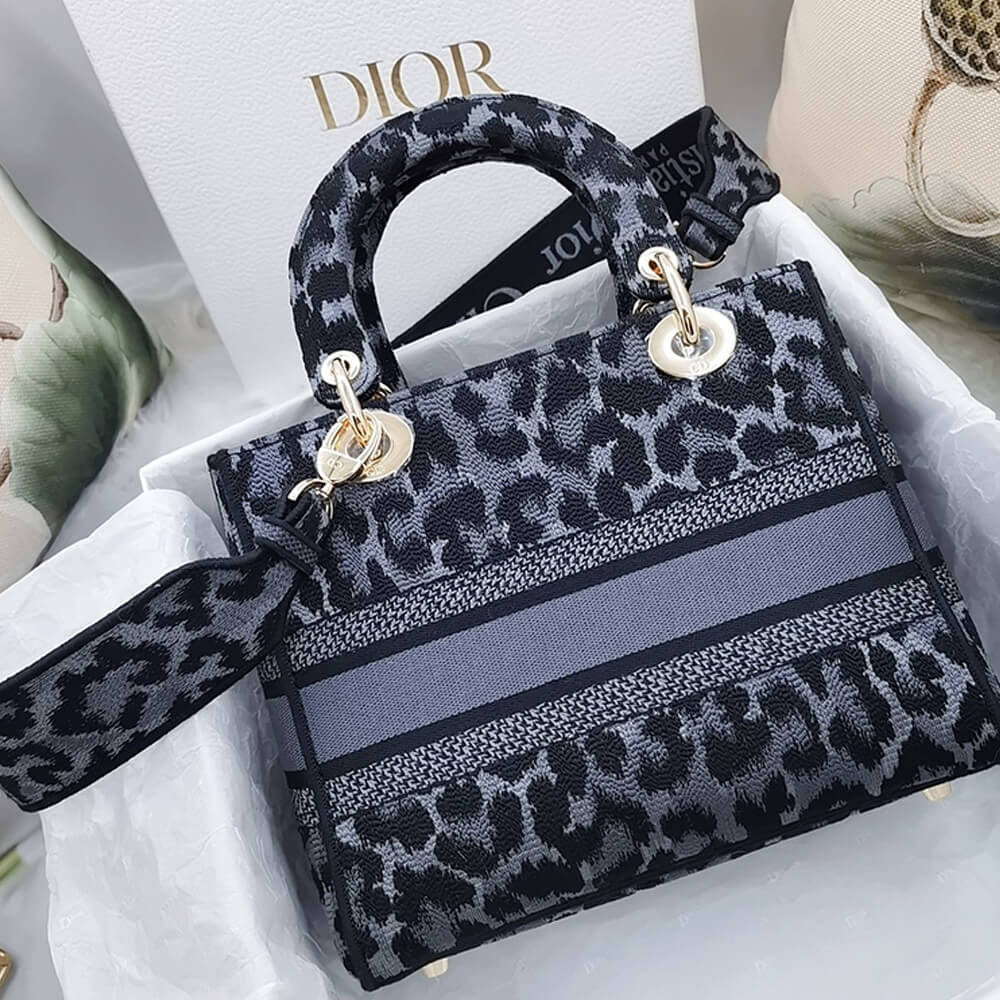 DIOR MEDIUM LADY D-LITE BAG 