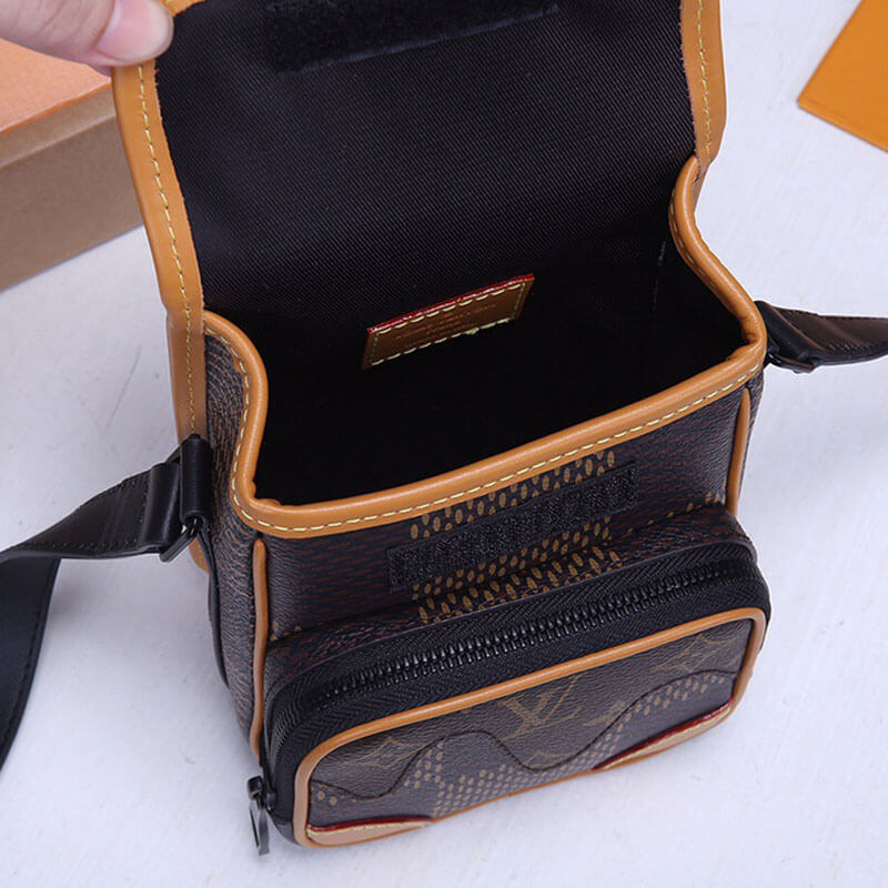 Nano Amazone Messenger Bag