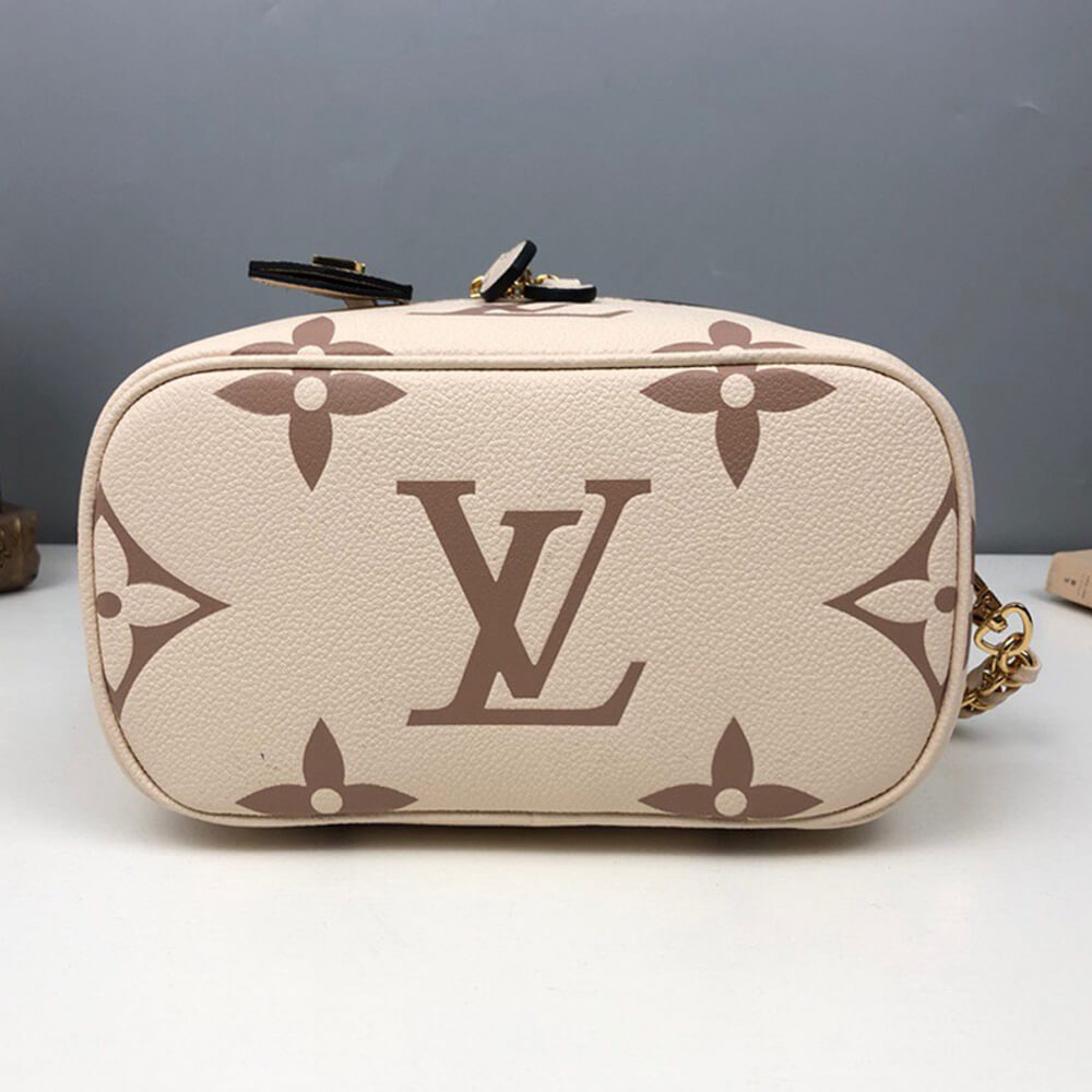 l**is V*t*n vanity pm bag