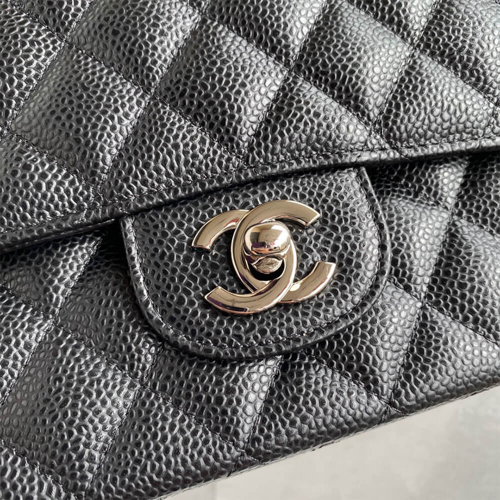 CHANEL CLASSIC HANDBAG 