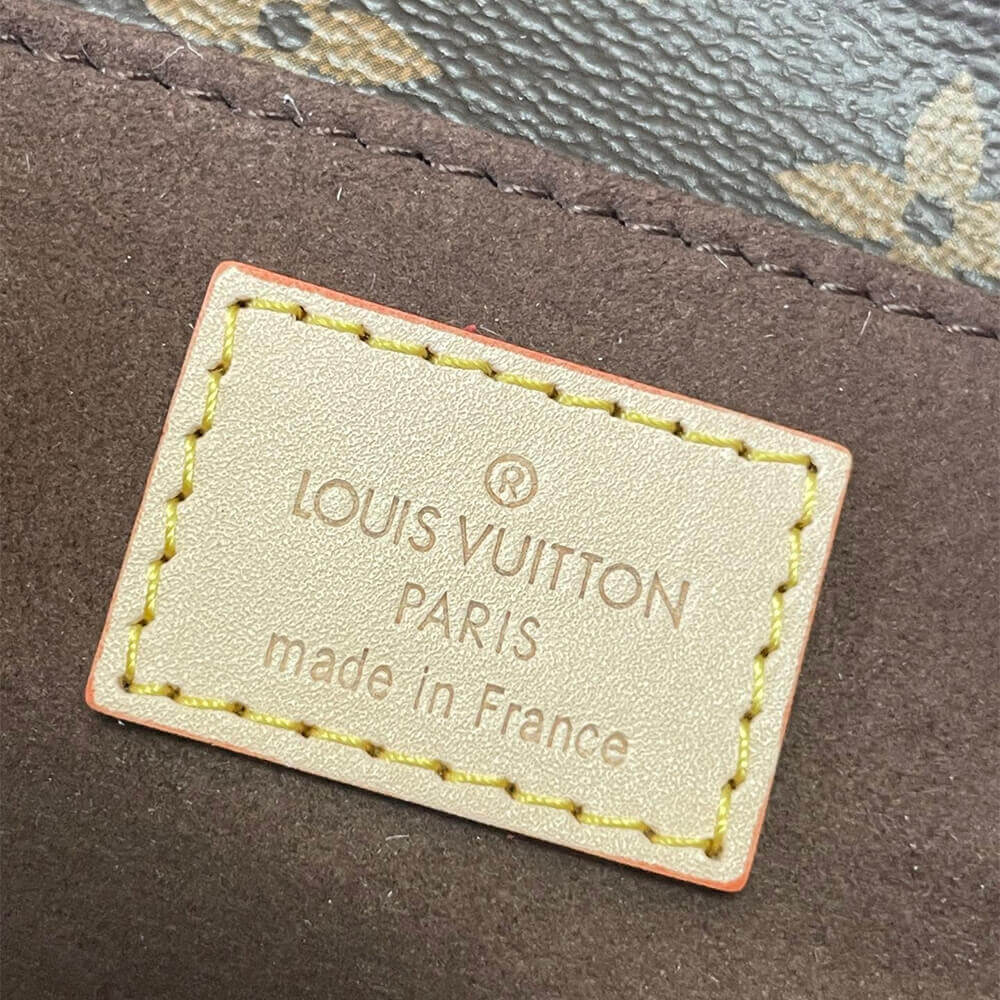 LV Pochette Métis East West