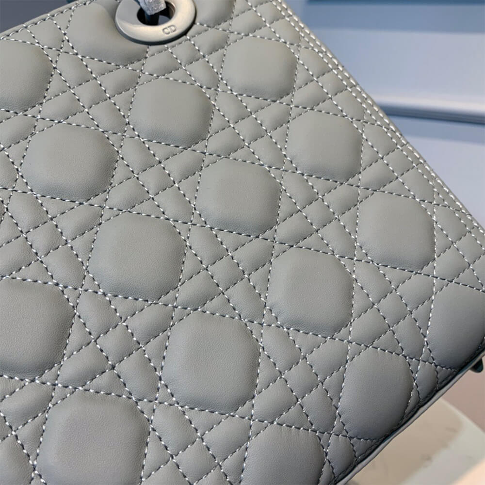 DIOR MEDIUM LADY DIOR BAG 