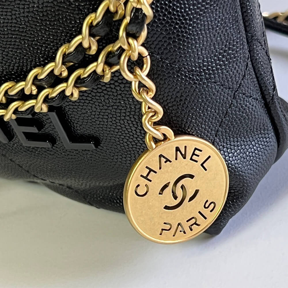 CHANEL 22 MINI HANDBAG 