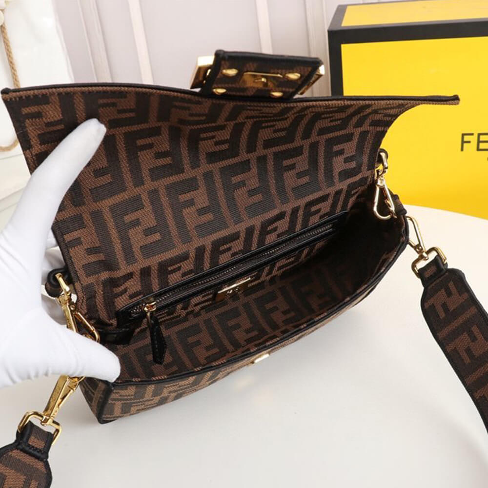 Fendi Baguette 