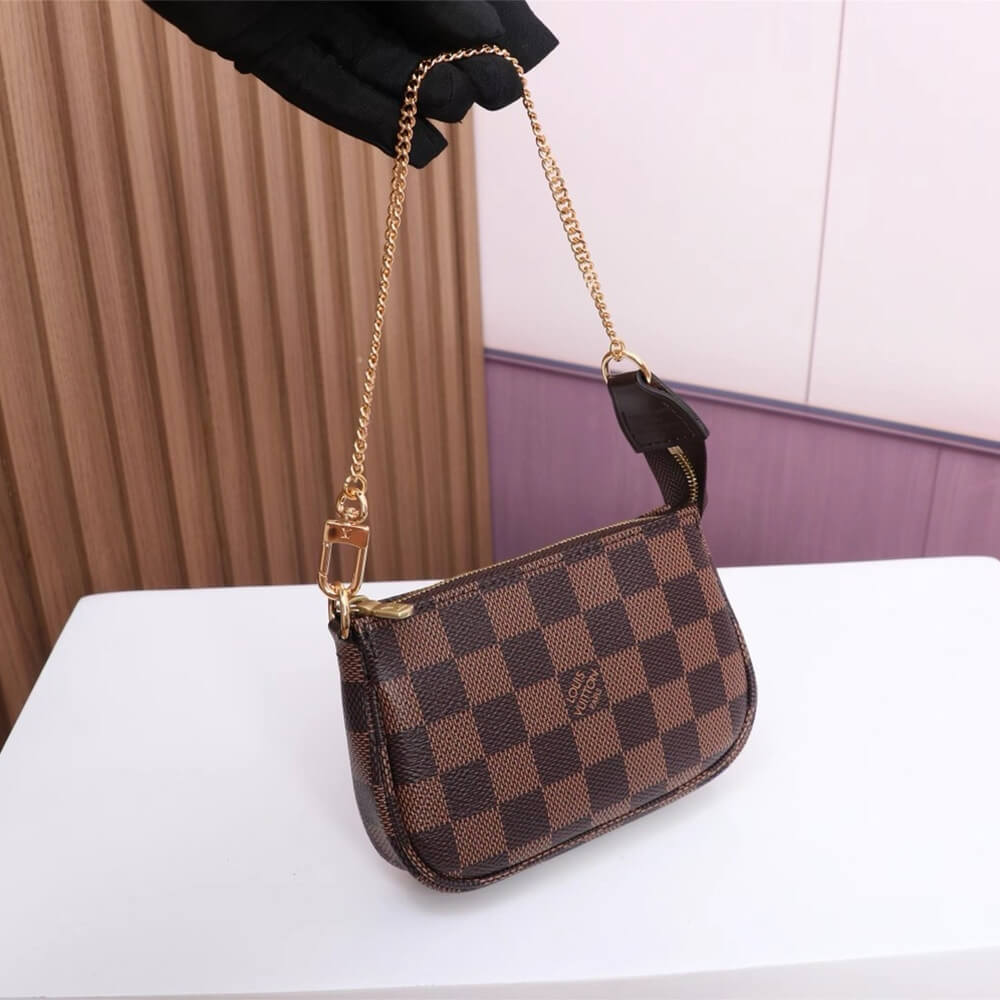 LV Mini Pochette Accessoires 