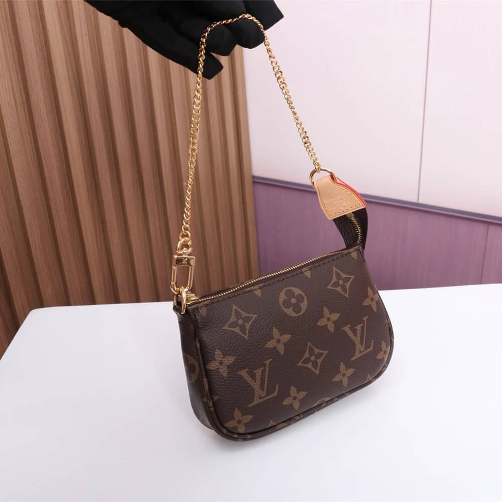 LV Mini Pochette Accessoires