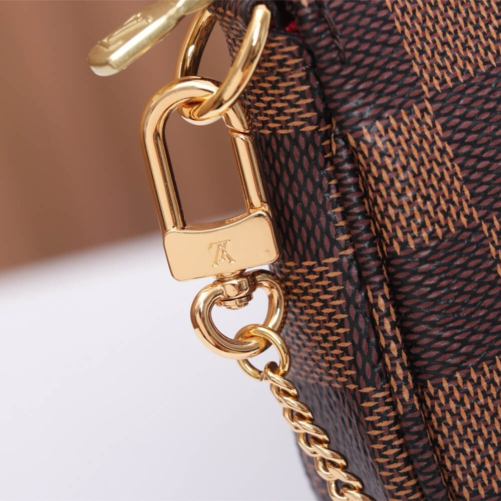 LV Mini Pochette Accessoires 