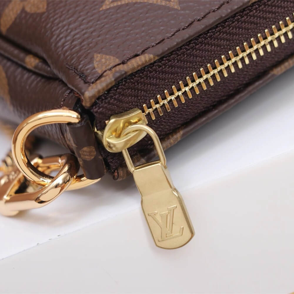 LV Mini Pochette Accessoires