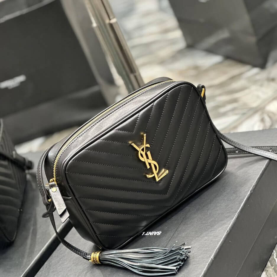 YSL LOU CAMERA BAG IN QUILTED LEATHER 