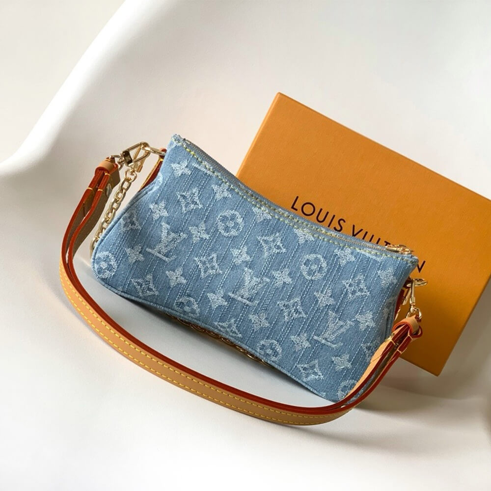 LV Liv Pochette 