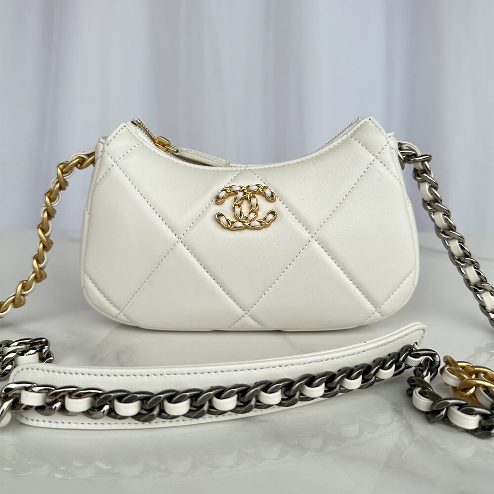 Ch*el 19 chain bag