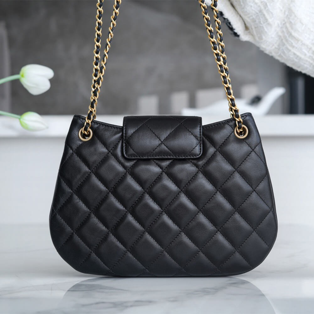 CHANEL Logo Round underarm bag 