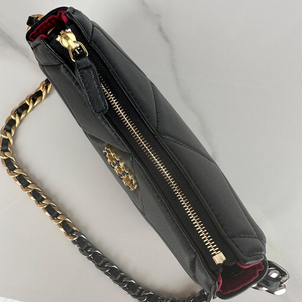 Ch*el 19 chain bag