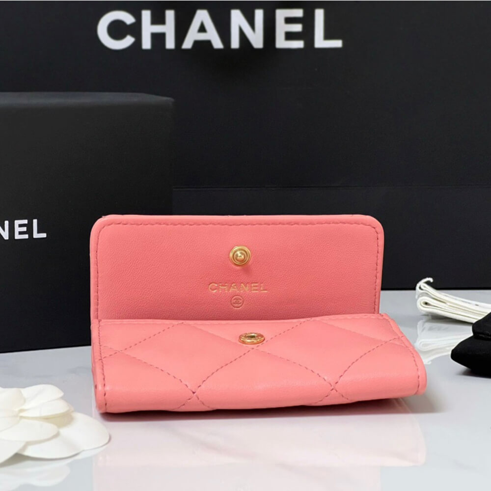 Chanel 19 flap card holder 