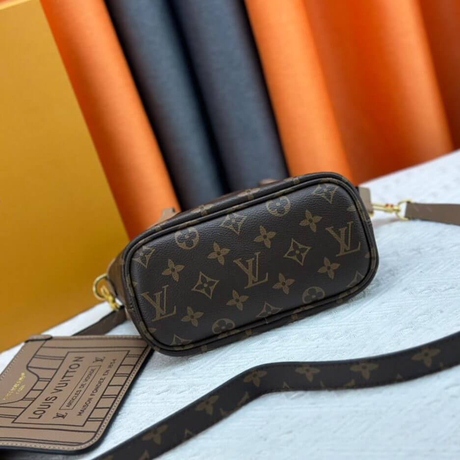 LV Neverfull Bandouliere Inside Out BB