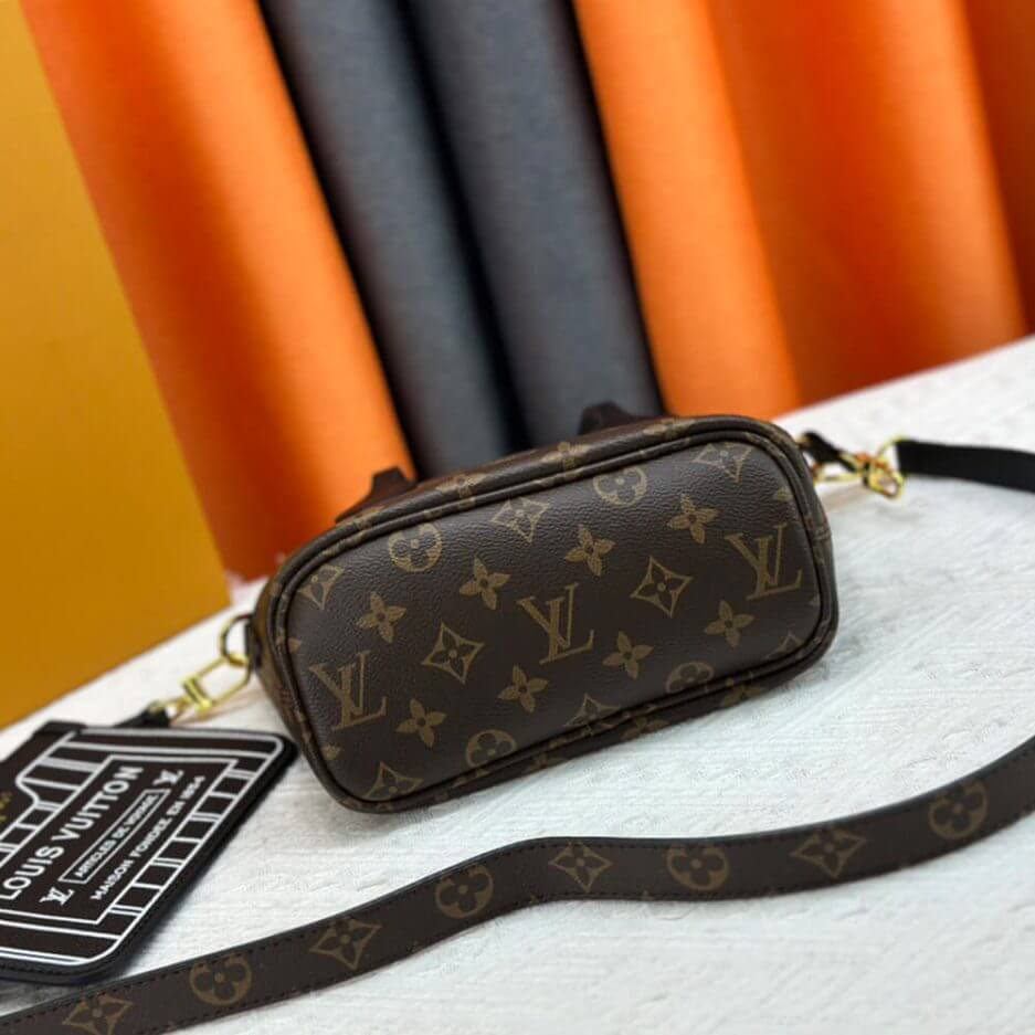 LV Neverfull Bandouliere Inside Out BB 