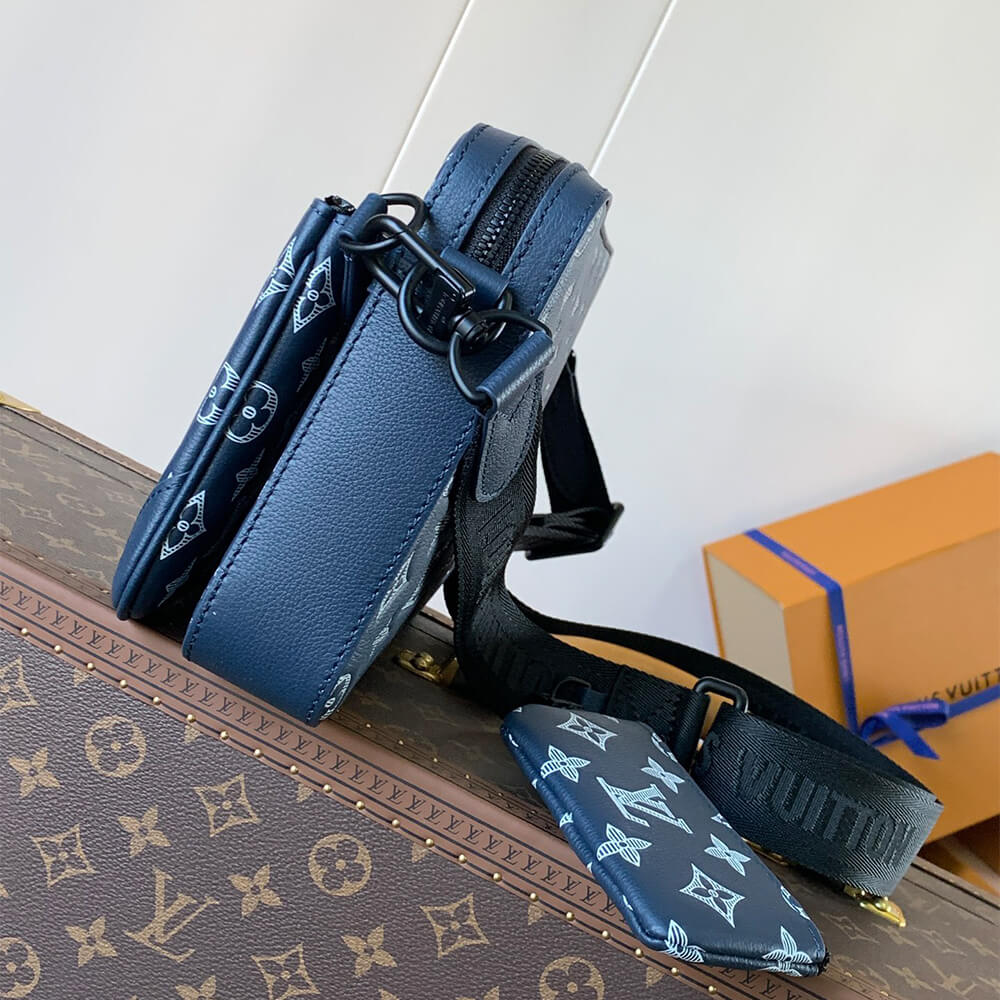 LV rio Messenger Bag