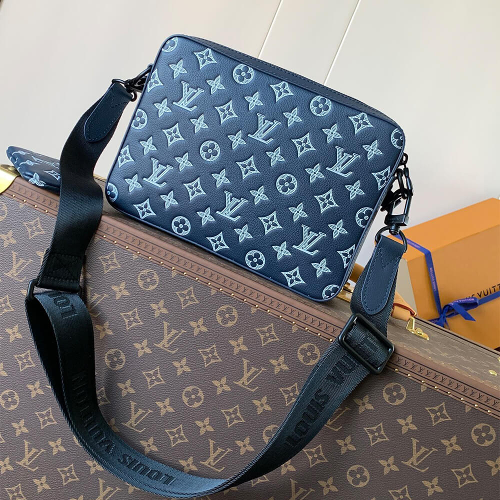 LV rio Messenger Bag