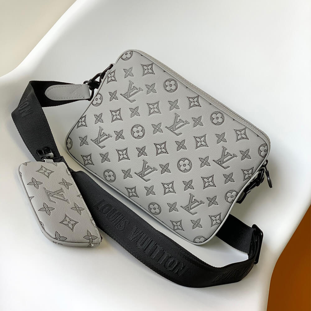 LV rio Messenger Bag