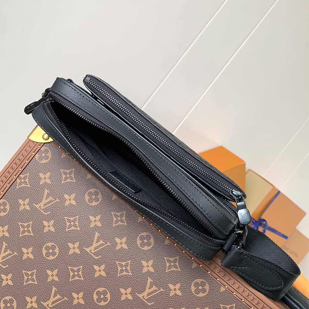 LV rio Messenger Bag