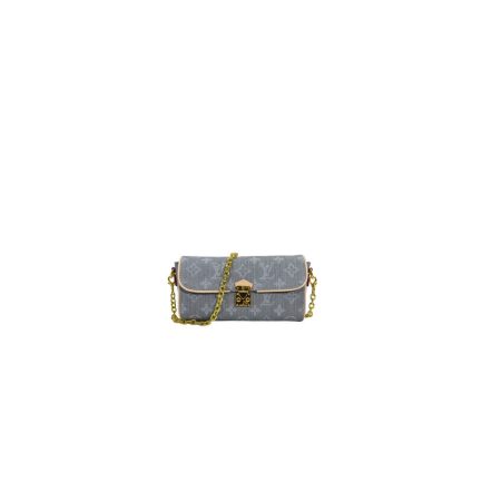 LV Pochette Camille