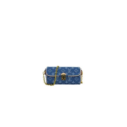 LV Pochette Camille