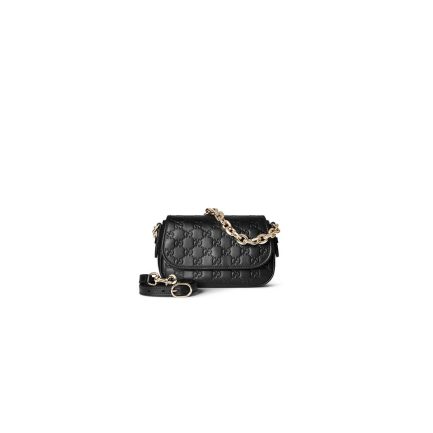 GG Emblem small shoulder bag